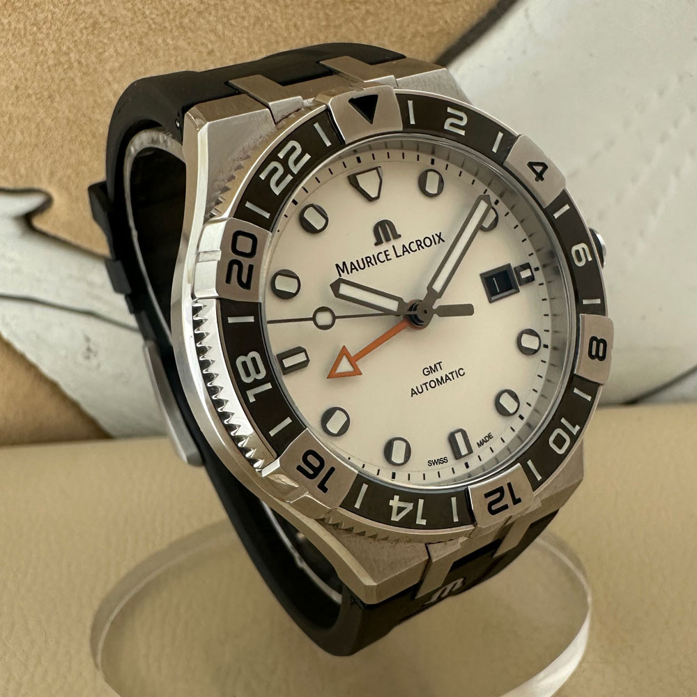 Maurice Lacroix Aikon Venturer GMT  AI 6158 3