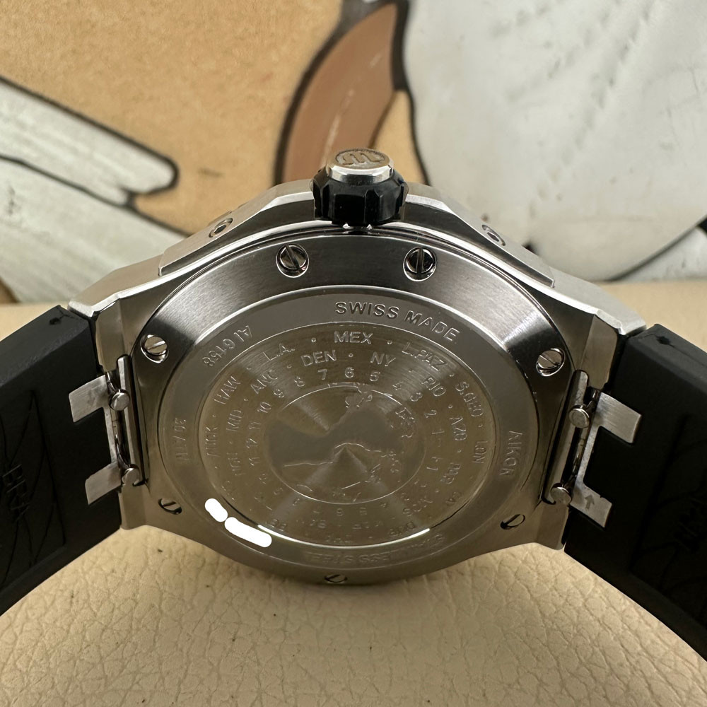 Maurice Lacroix Aikon Venturer GMT  AI 6158 8