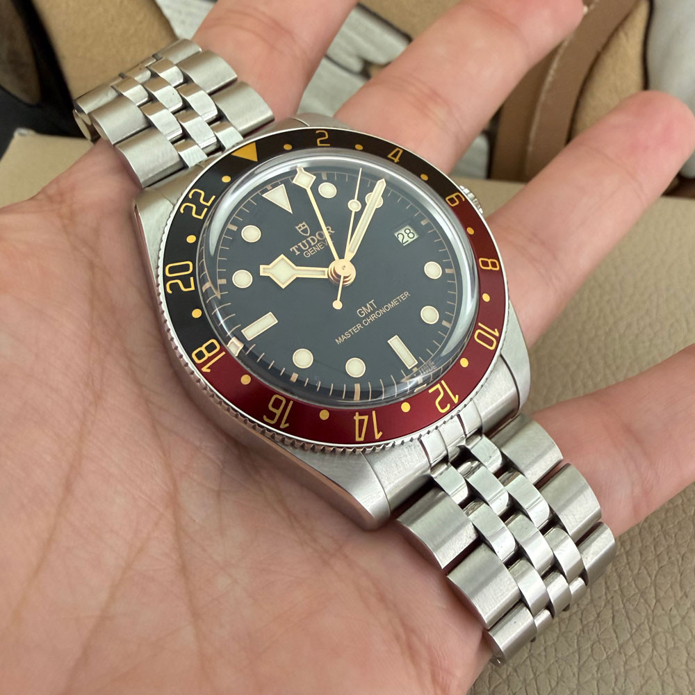 Tudor BLACK BAY GMT 58 7939G1A0NRU 10