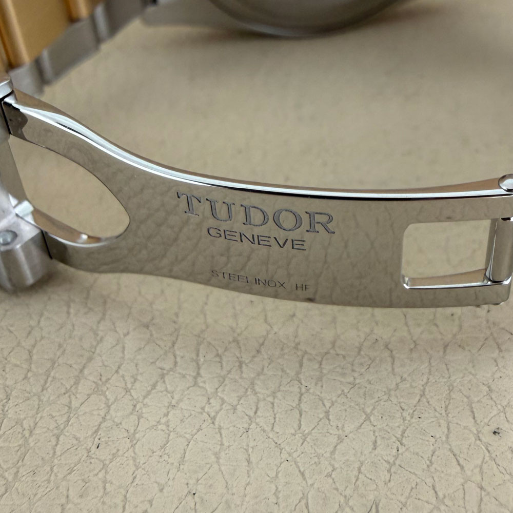 Tudor Black Bay Chrono 79363N 11