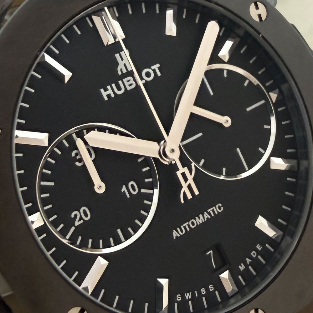 Hublot CLASSIC FUSION CHRONOGRAPH BLACK MAGIC 521.CM.1171.RX 6