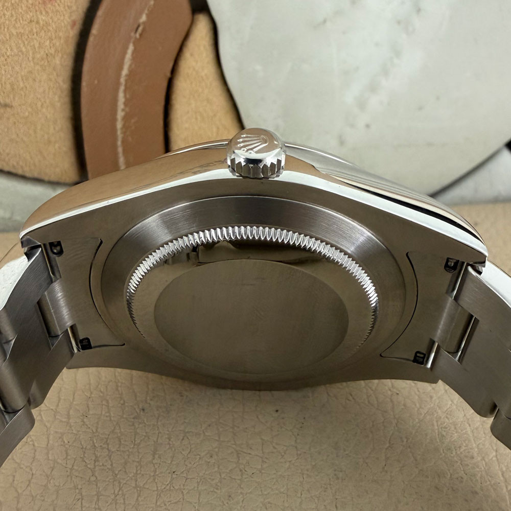 Rolex Datejust II 116300 8