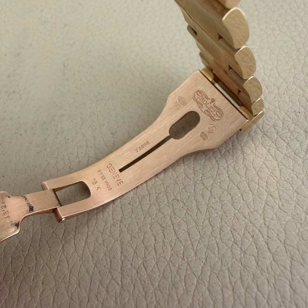 Rolex Day-Date 118208 11