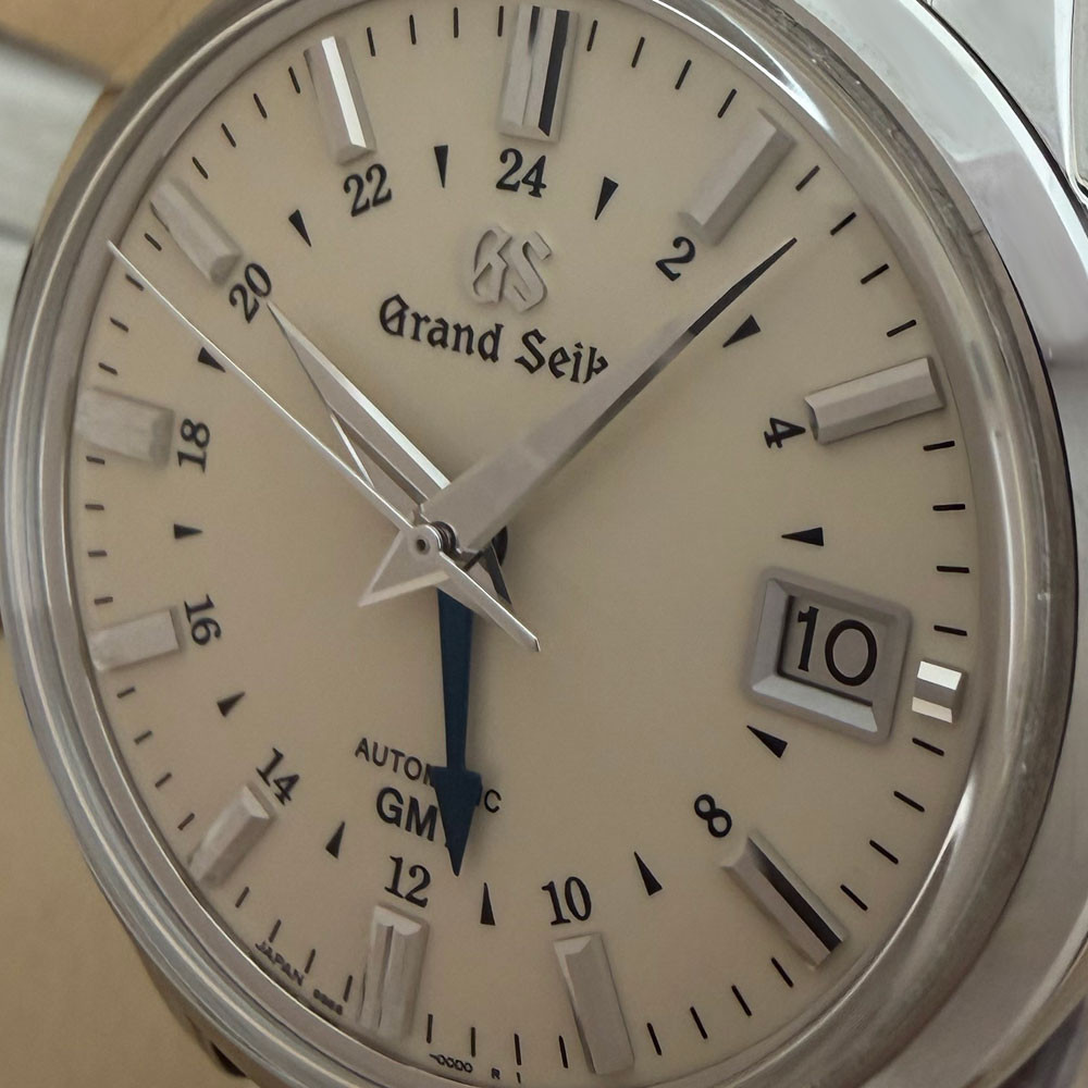 Grand Seiko Elegance Collection GMT SBGM221 5
