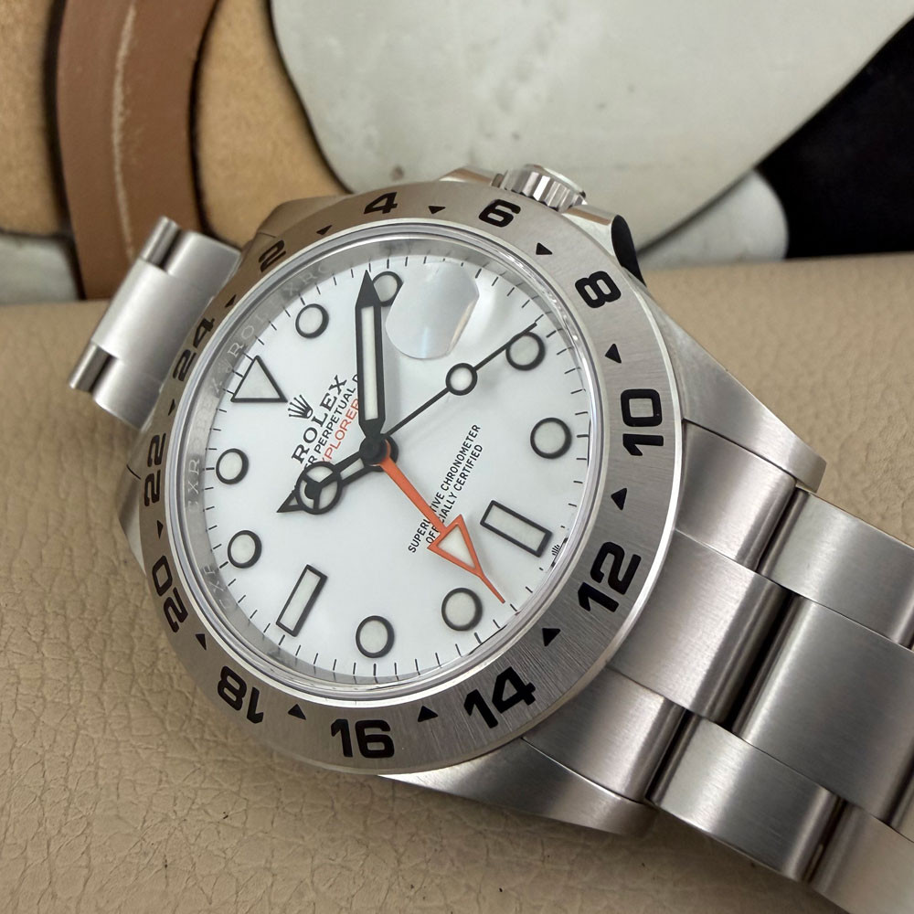 Rolex Explorer II 226570 13