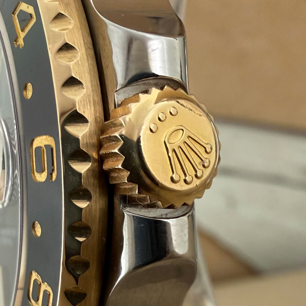 Rolex GMT-Master II 116713LN 4