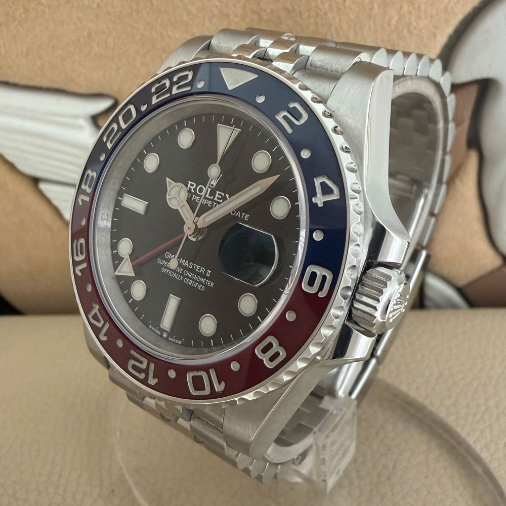 Rolex GMT-Master II Pepsi 126710BLRO 2