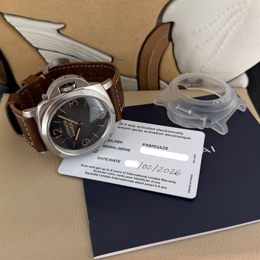 Panerai Luminor PAM01628 1
