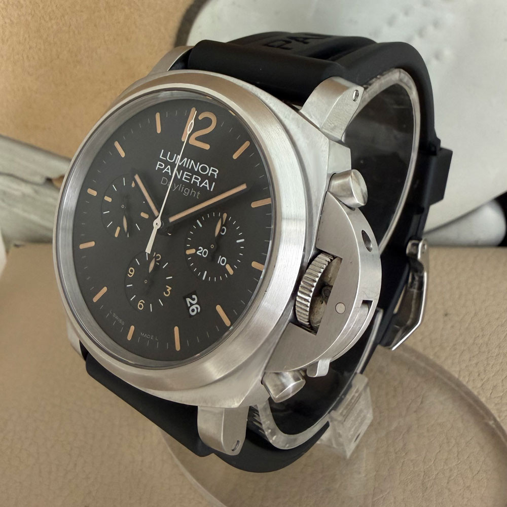 Panerai Luminor Chronograph Daylight PAM00356 2