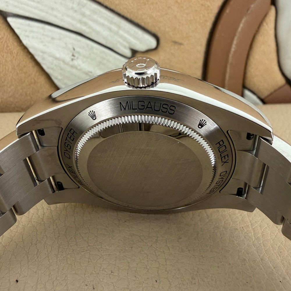Rolex Milgauss 116400 8