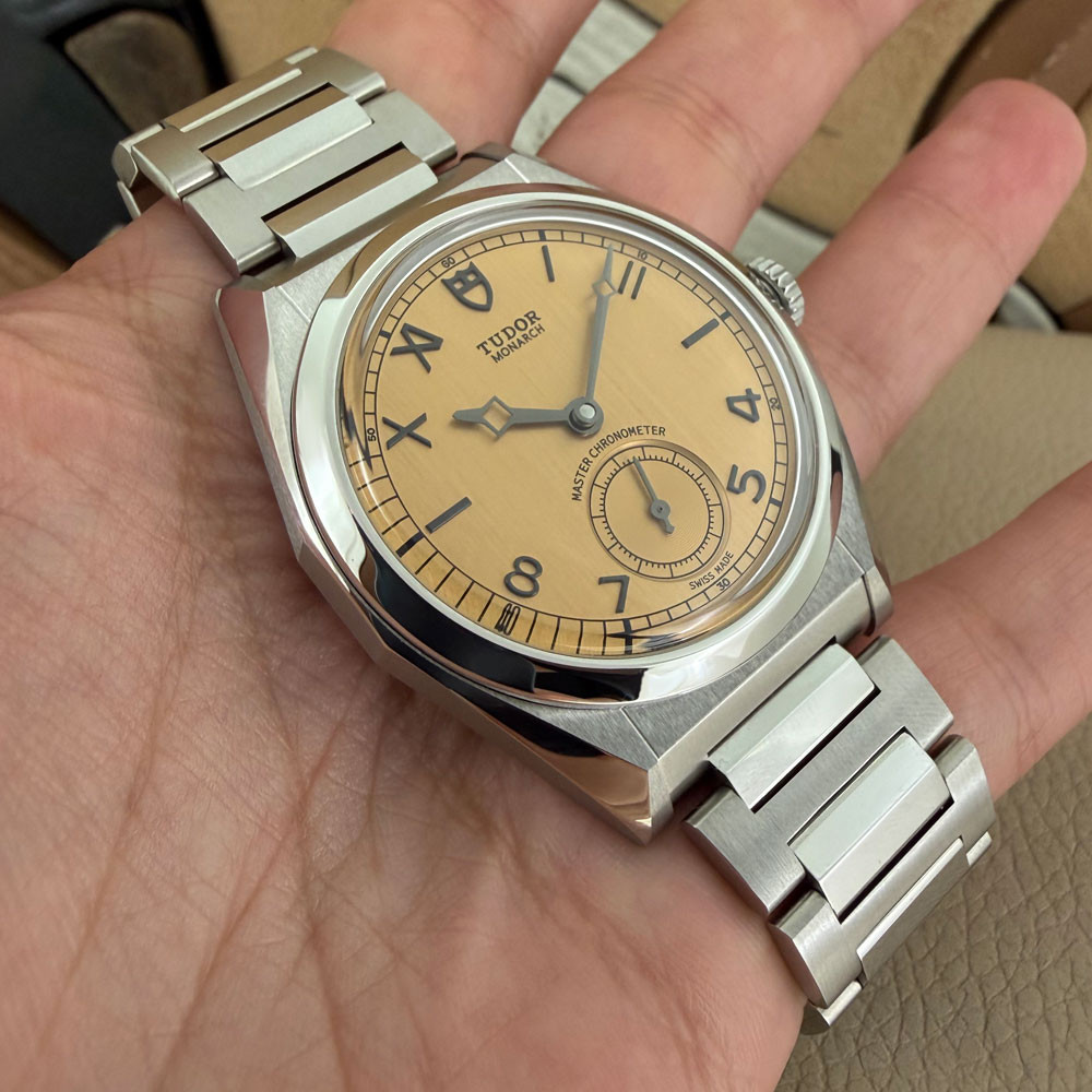 Tudor Monarch 2639W1A0U 10