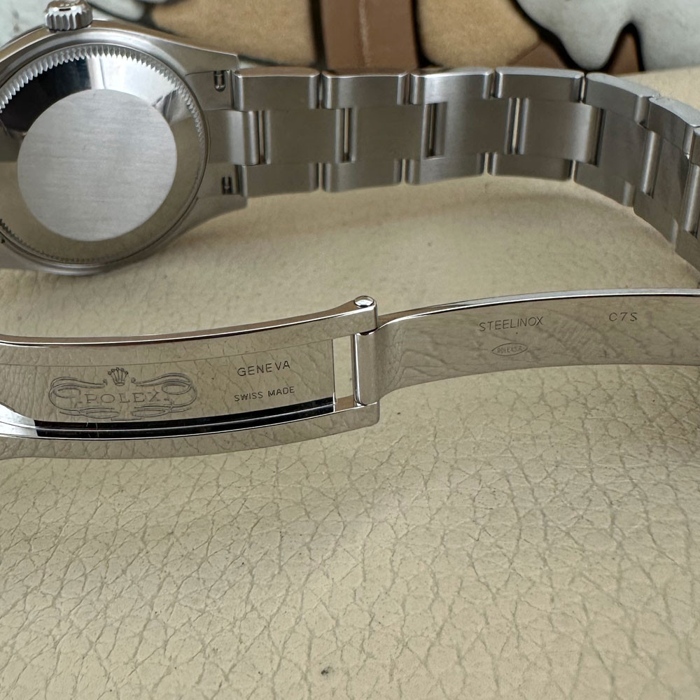 Rolex Oyster Perpetual 31mm Black 277200 11