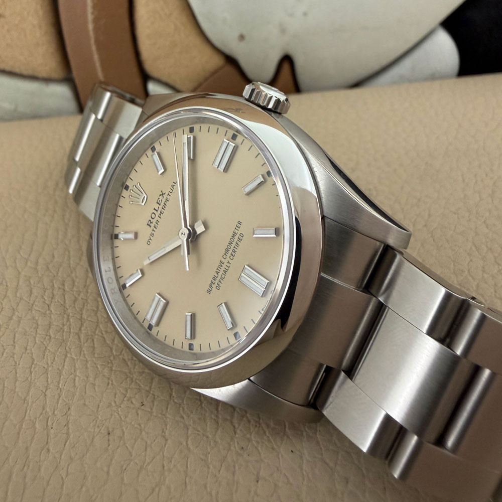 Rolex Oyster Perpetual 36mm Beige 126000 14