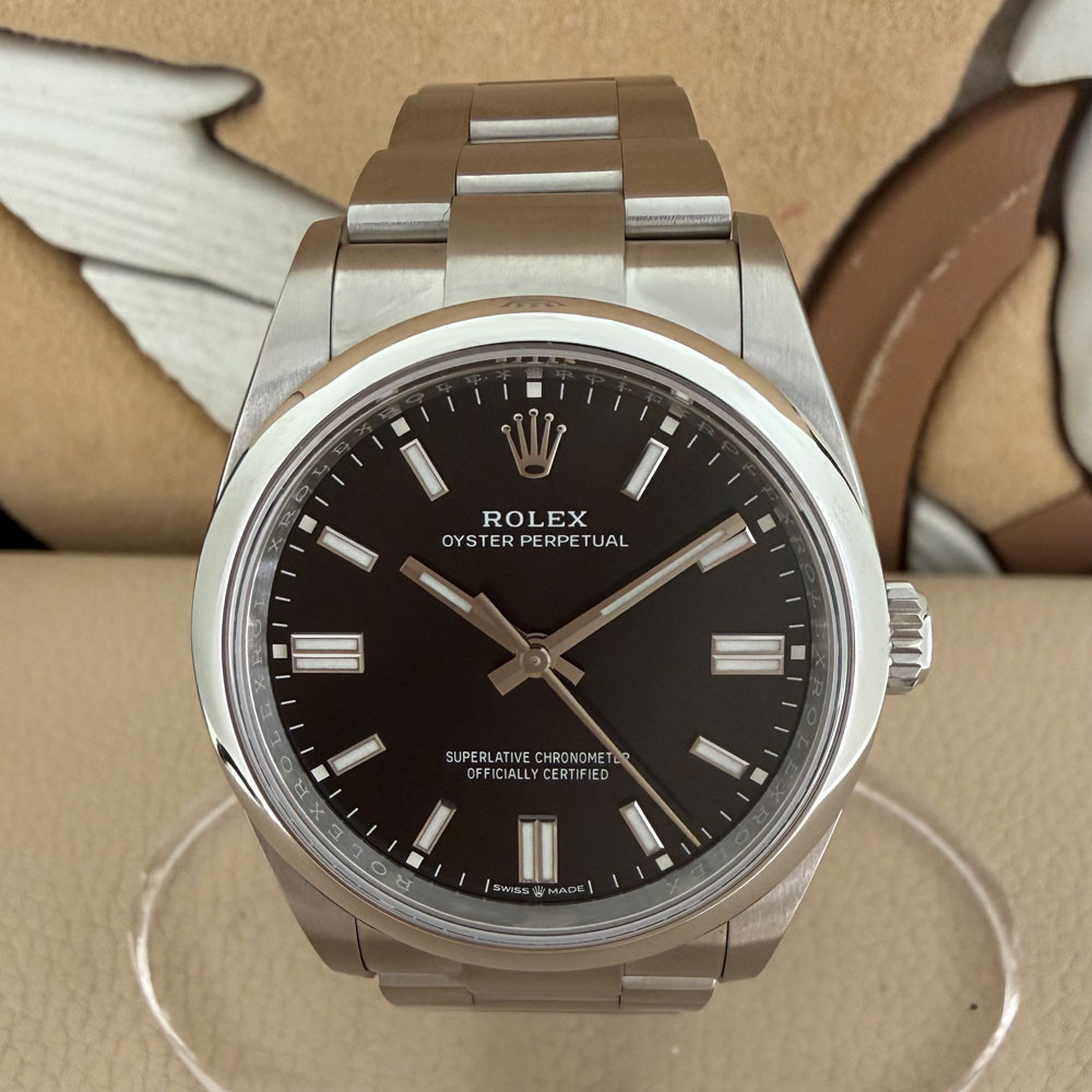Rolex Oyster Perpetual 36mm Black 126000 0