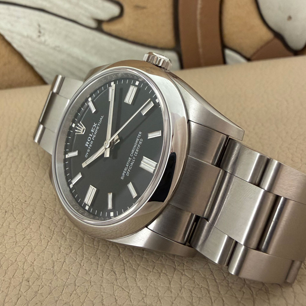 Rolex Oyster Perpetual 36mm Black 126000 14