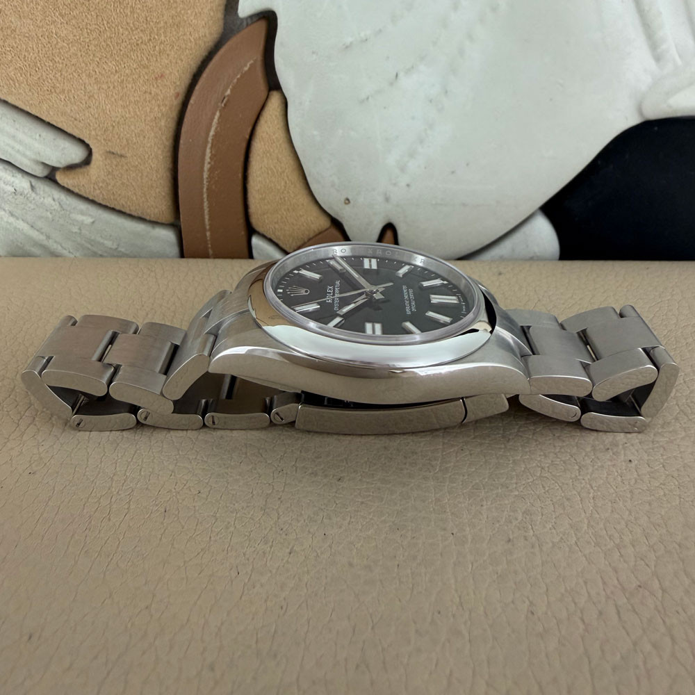 Rolex Oyster Perpetual 41 Black 134300 12