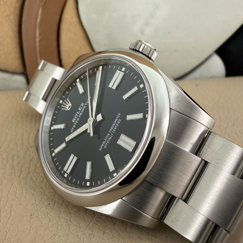 Rolex Oyster Perpetual 41 Black 134300 14