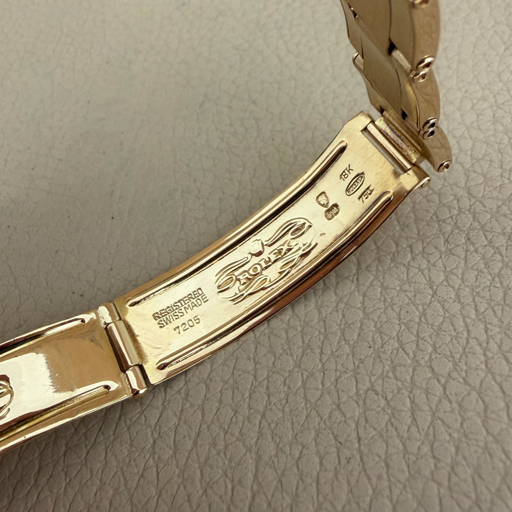 Rolex Oyster Perpetual Blue 1002 10