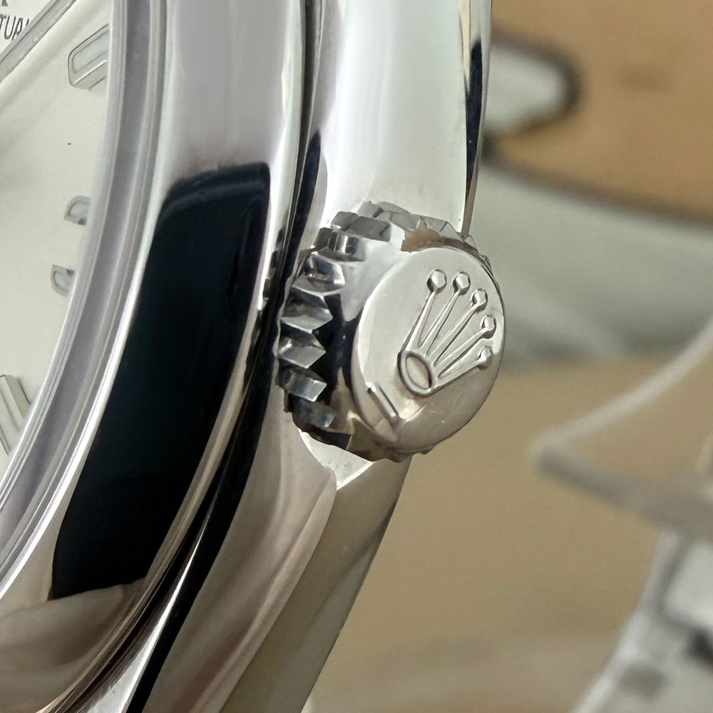 Rolex Oyster Perpetual 116000 4