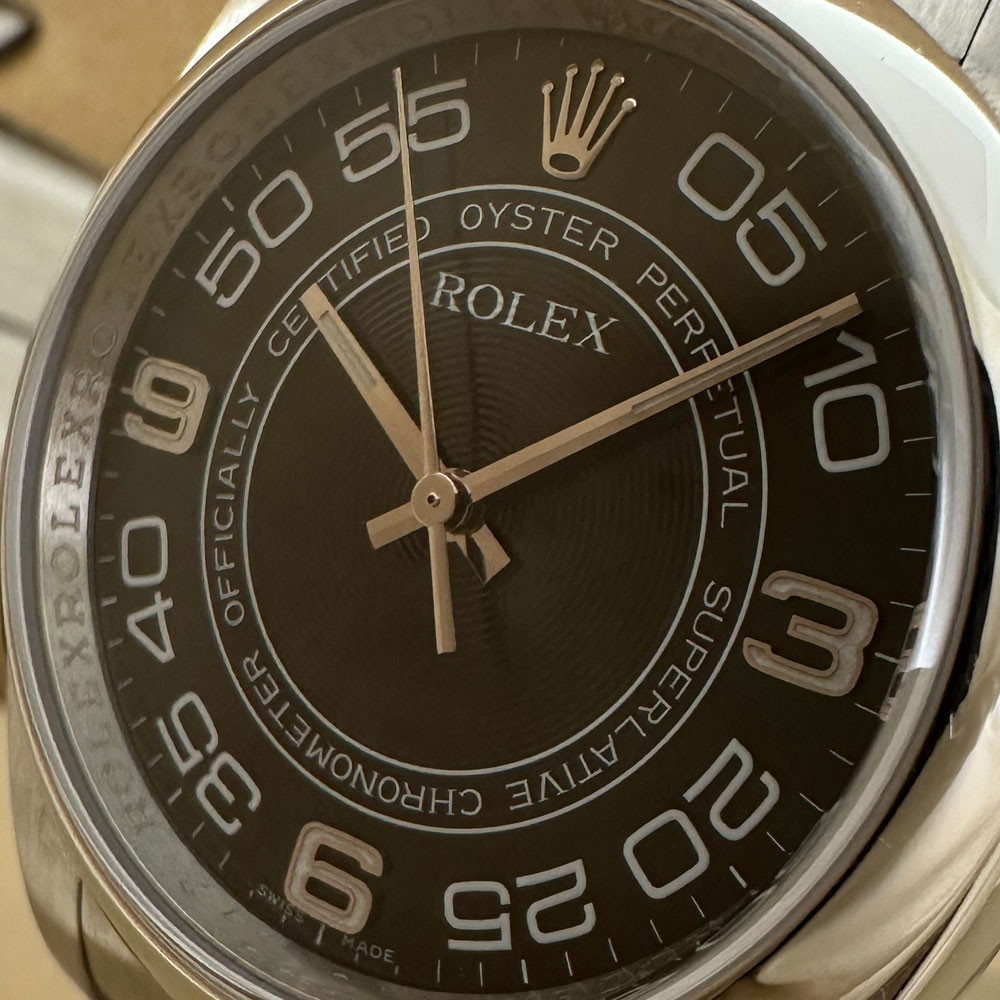 Rolex Oyster Perpetual 116000 4