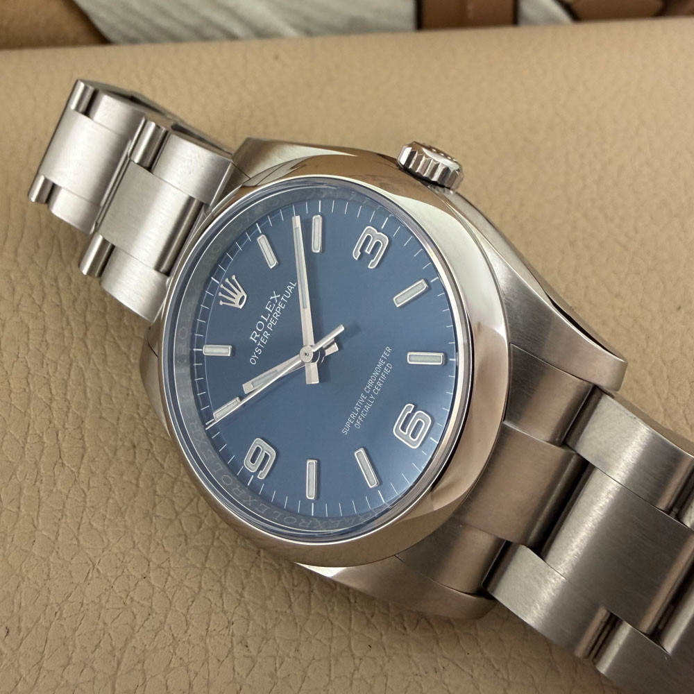 Rolex Oyster Perpetual Blue 116000 14