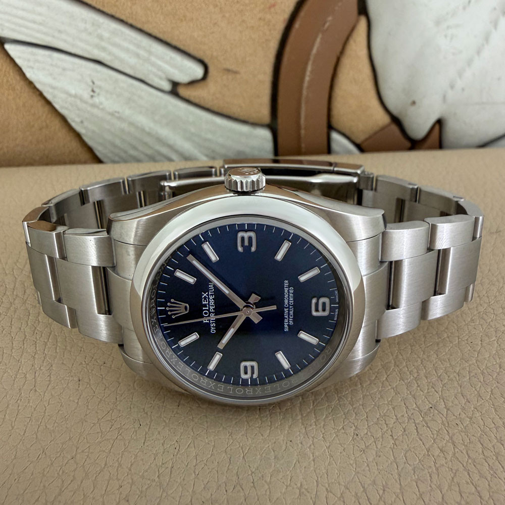Rolex Oyster Perpetual Blue 116000 7