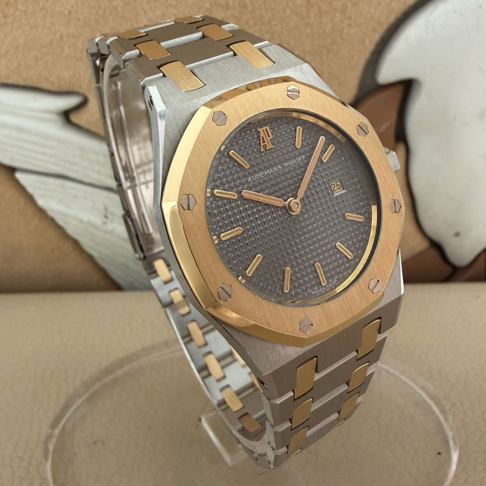 Audemars Piguet Royal Oak Midsize 2