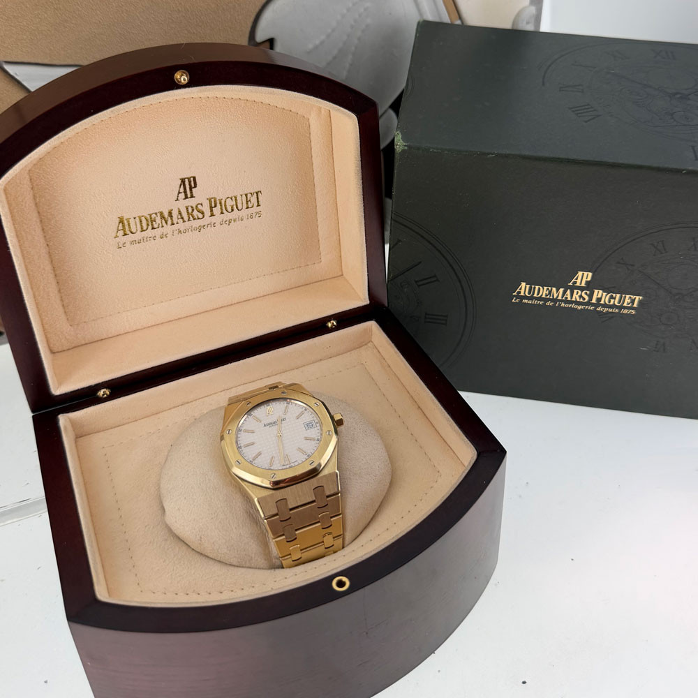 Audemars Piguet Royal Oak Jumbo 15202BA.OO.0944BA.01 15