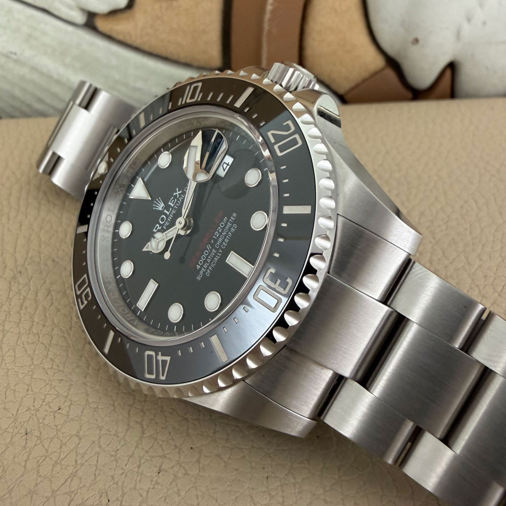 Rolex Sea-Dweller Red 50th 126600 14