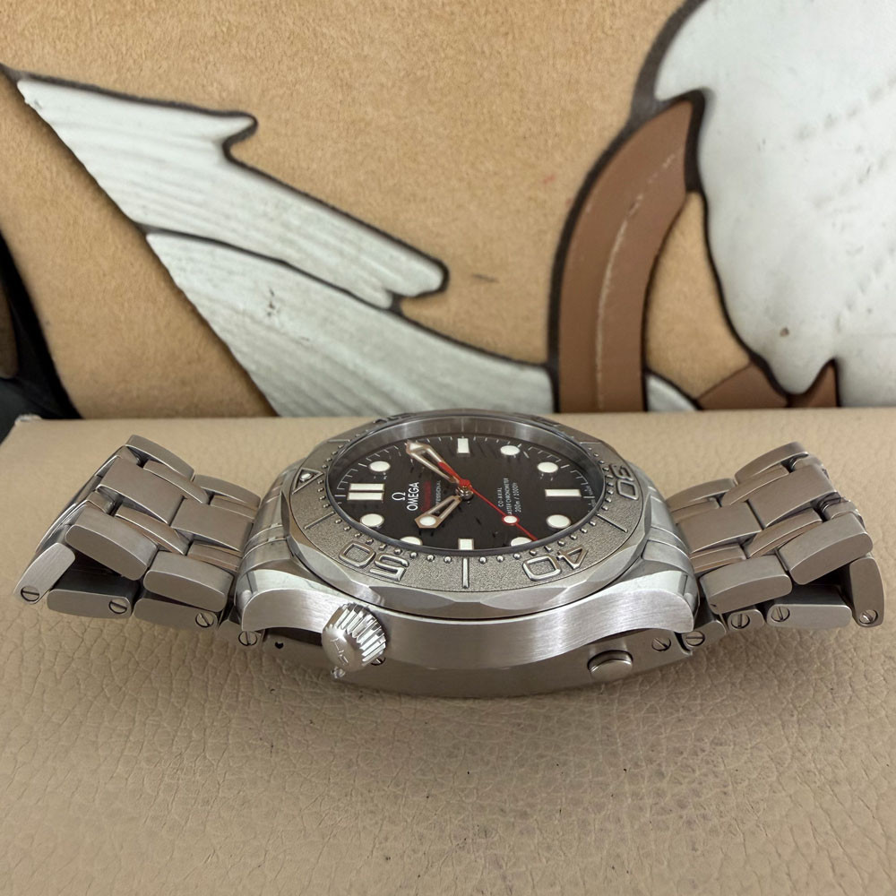 Omega Seamaster 300 Nekton Edition 21030422001002 12
