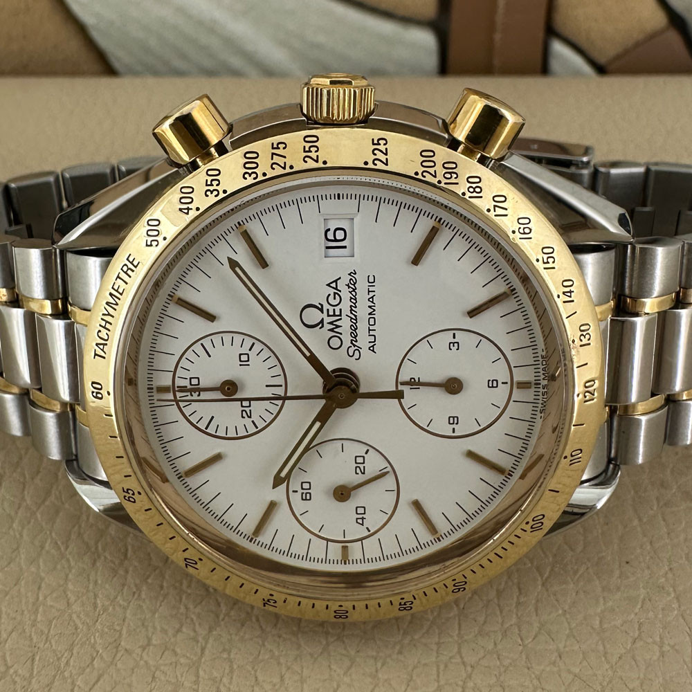 Omega Speedmaster Date 1750043 15