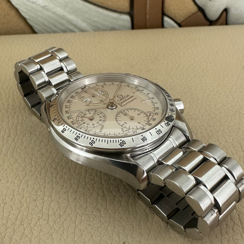 Omega Speedmaster Triple Calendar 1750044 12