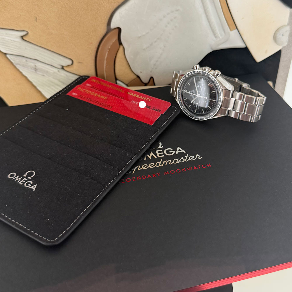 Omega Speedmaster Moonwatch Big Box NOS 31130423001005 1