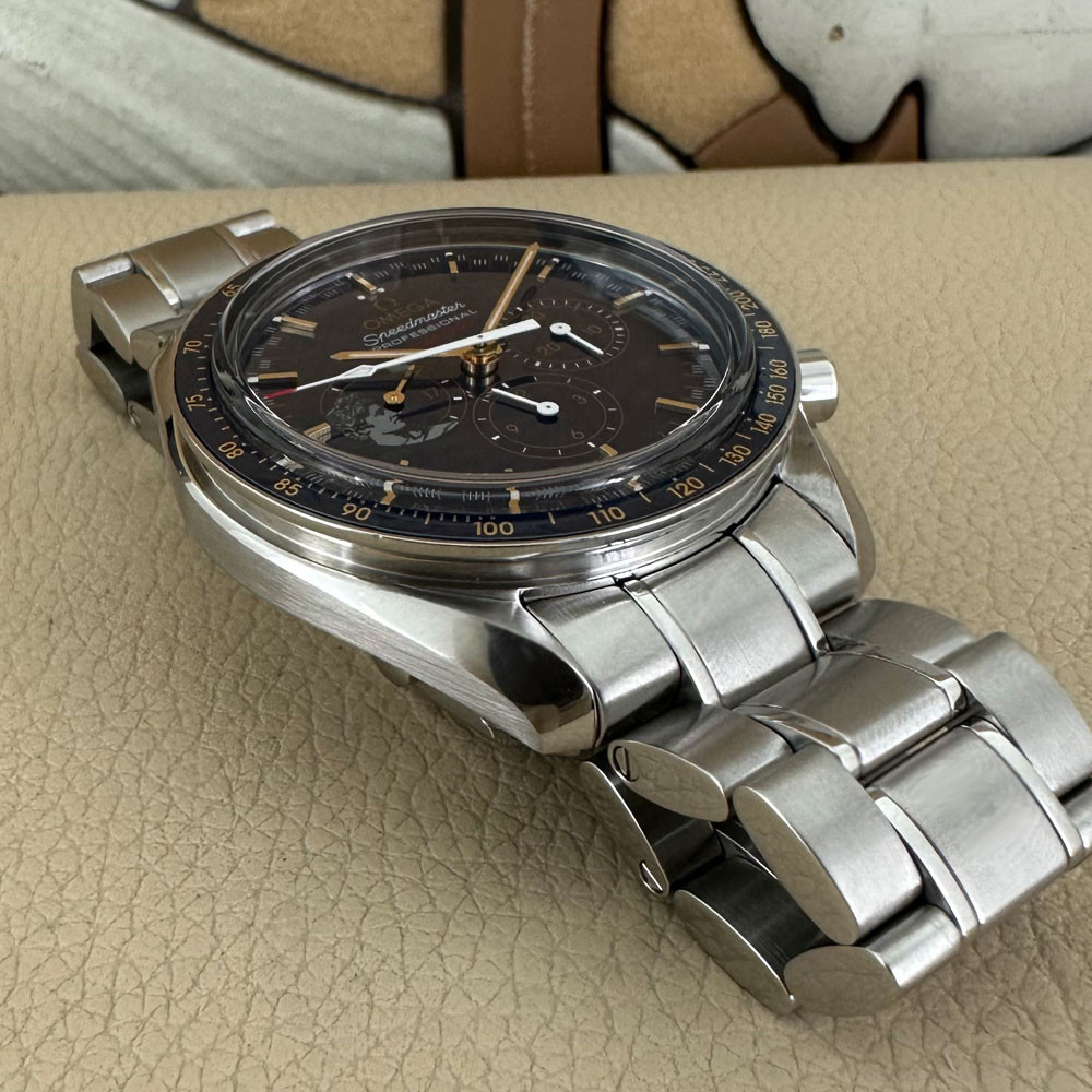 Omega Speedmaster Apollo XVII 45th Anniversary 31130423003001 14
