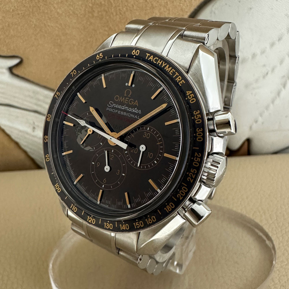 Omega Speedmaster Apollo XVII 45th Anniversary 31130423003001 3