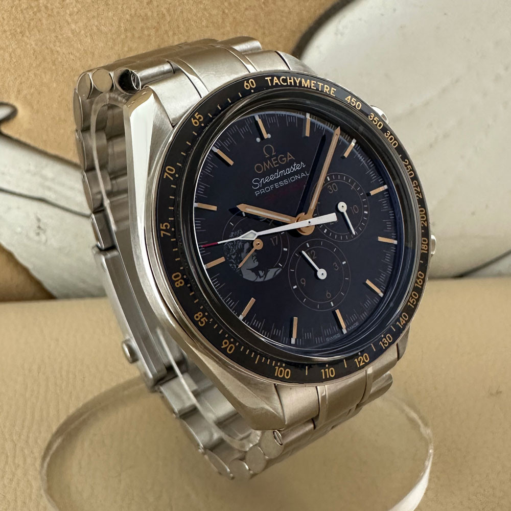 Omega Speedmaster Apollo XVII 45th Anniversary 31130423003001 4