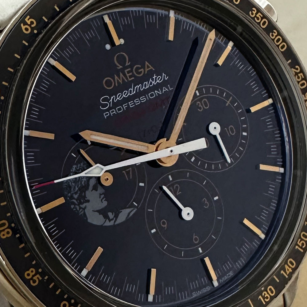 Omega Speedmaster Apollo XVII 45th Anniversary 31130423003001 7