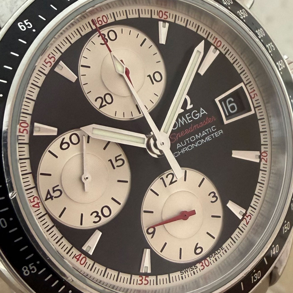 Omega Speedmaster Date 32105100 6