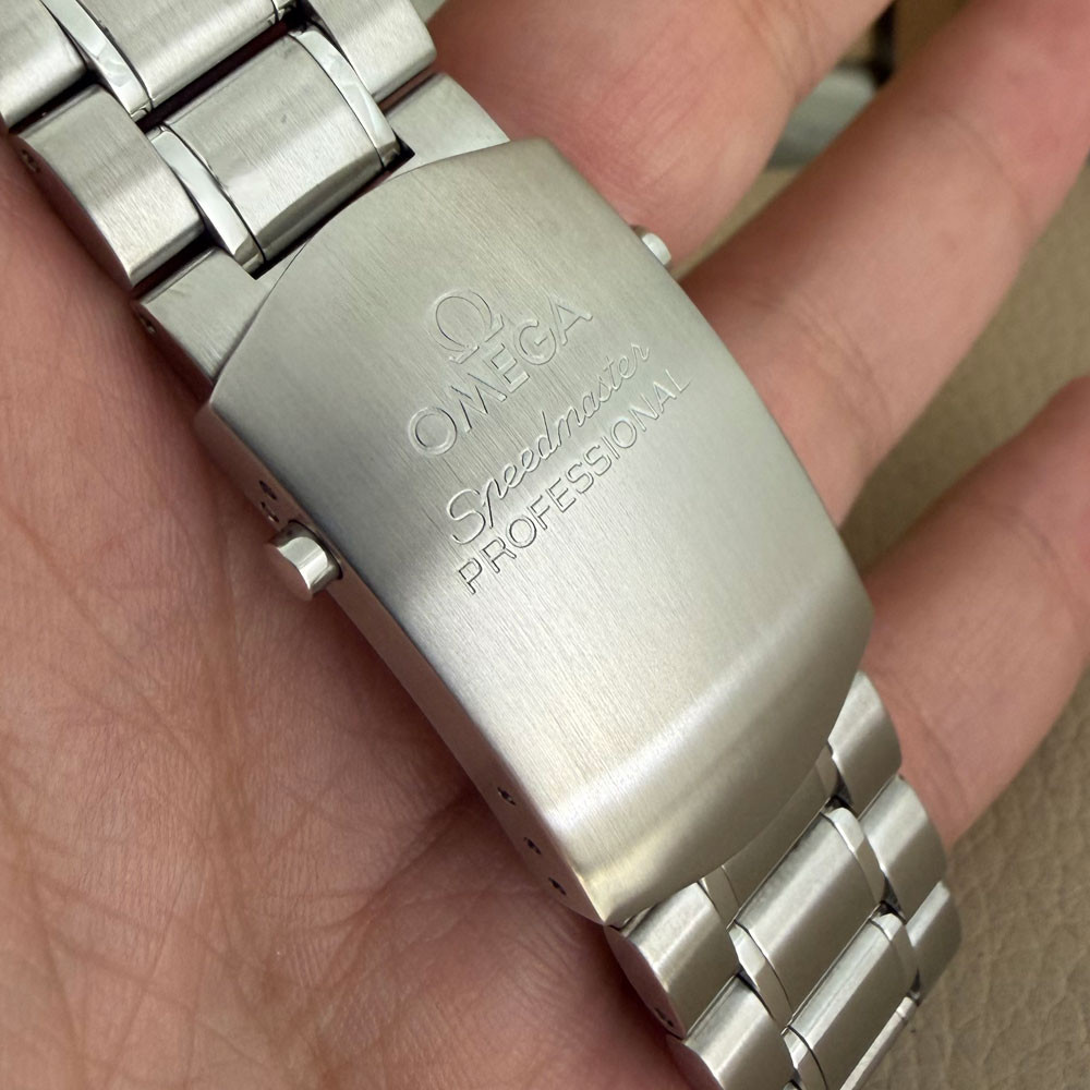Omega Speedmaster Broad Arrow 1957 32110425002001 9