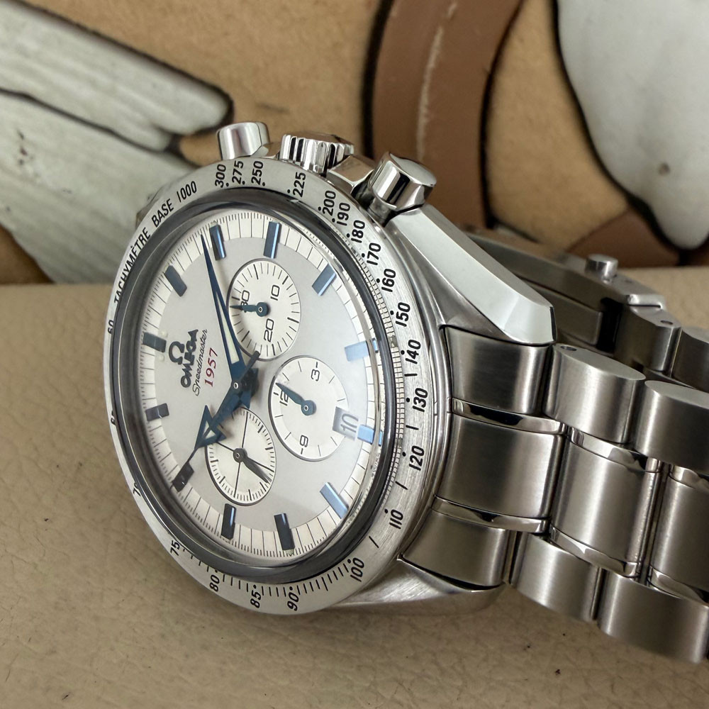 Omega Speedmaster Broad Arrow 1957 32110425002001 13