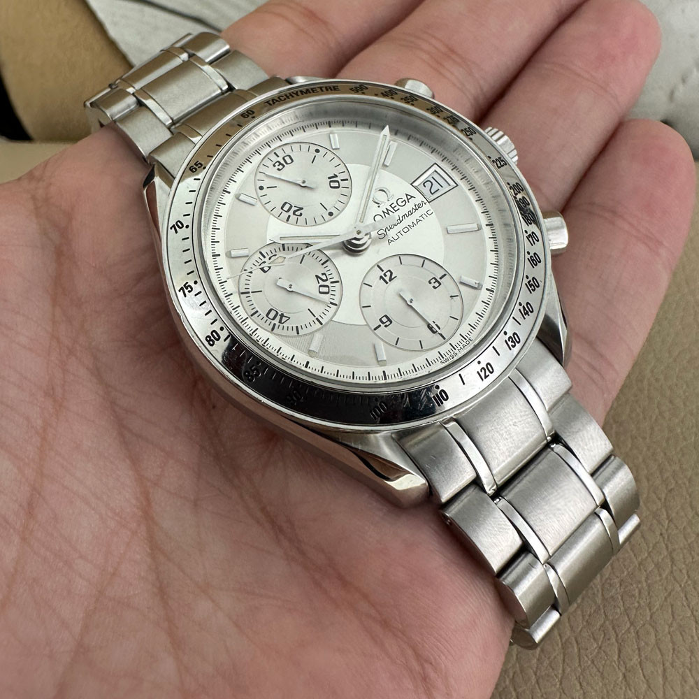 Omega Speedmaster Date 35133000 9