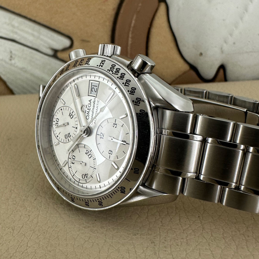 Omega Speedmaster Date 35133000 13