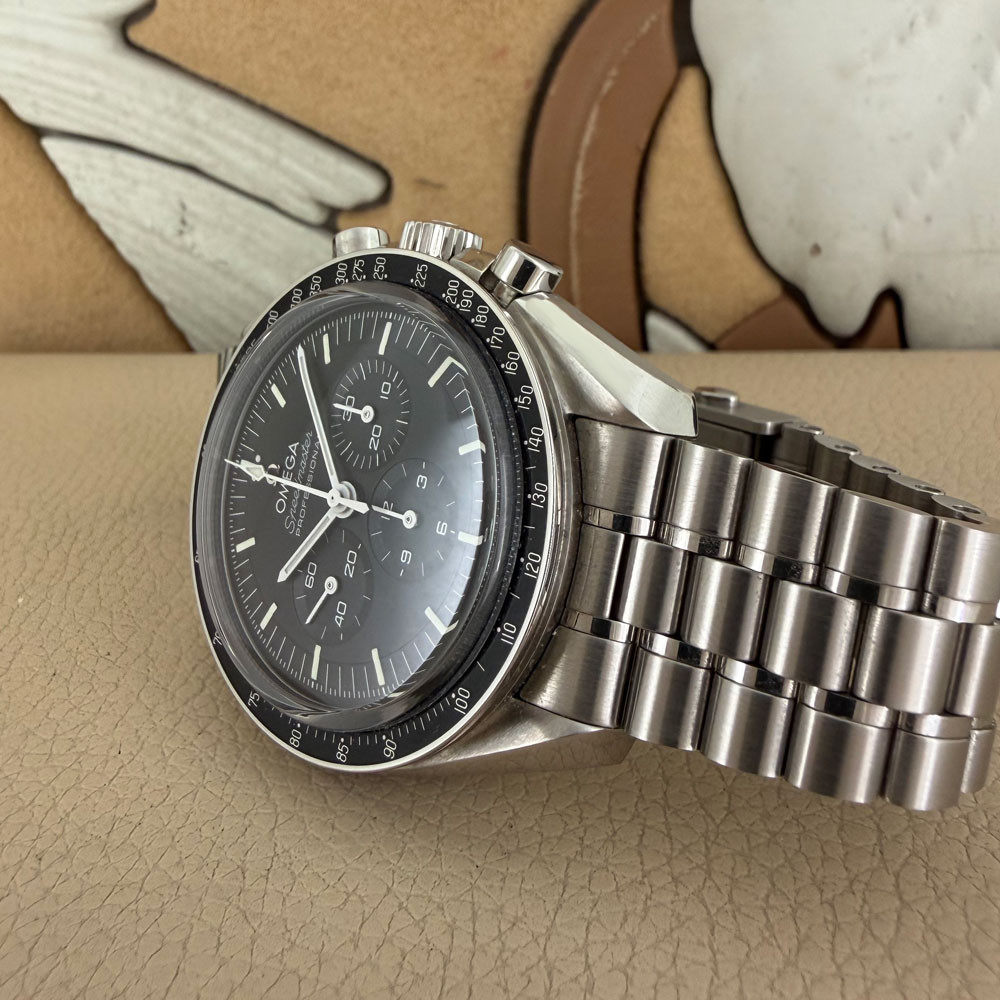Omega Speedmaster Moonwatch Sapphire Sandwich 31030425001002 14