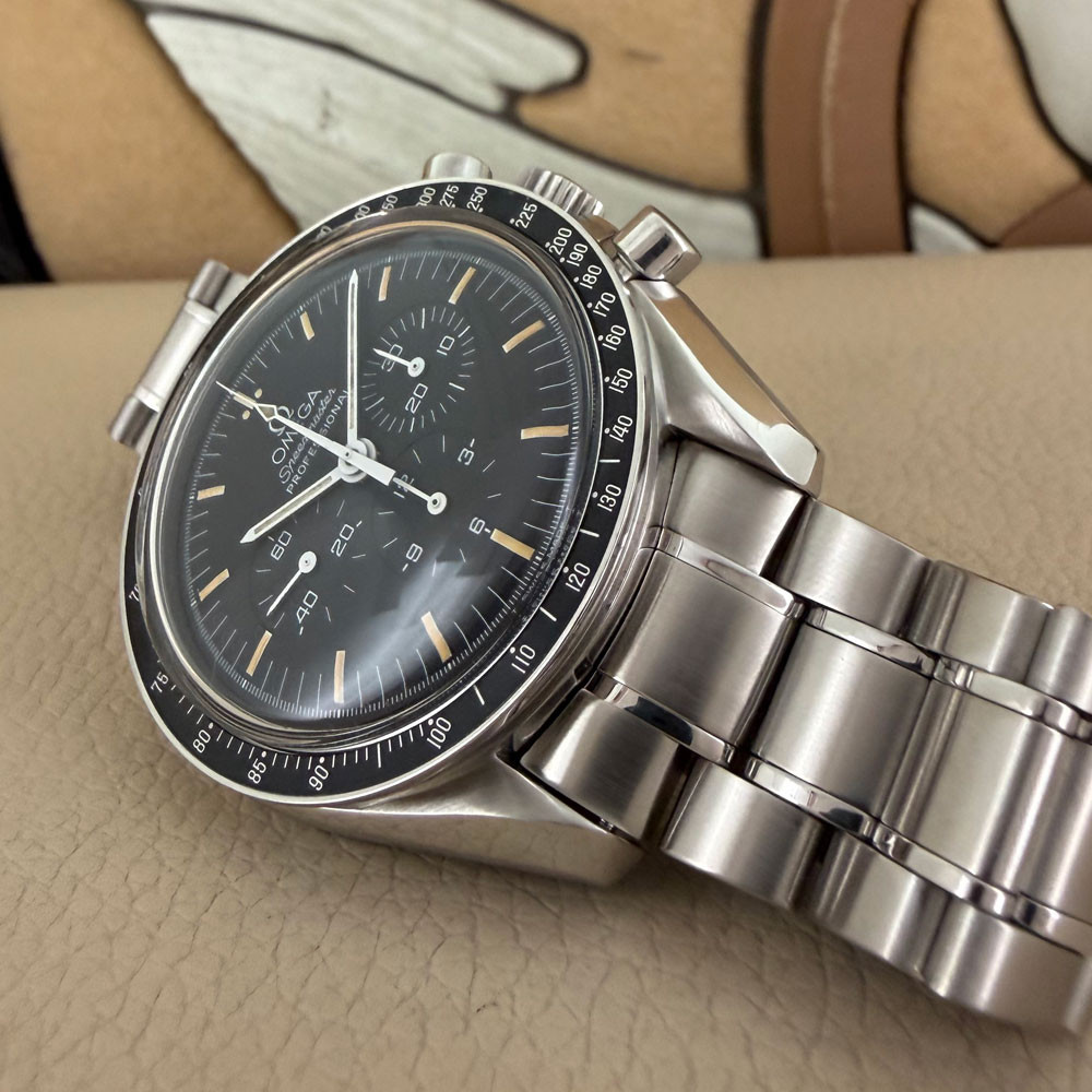 Omega Speedmaster Moonwatch 1450022 35705000 14