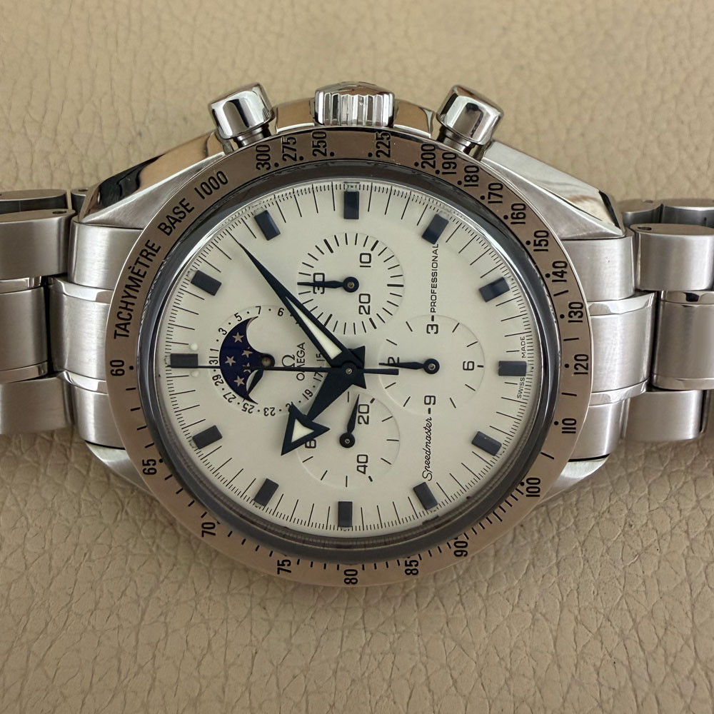 Omega Speedmaster Moonwatch Broad Arrow Moonphase 35752000 14
