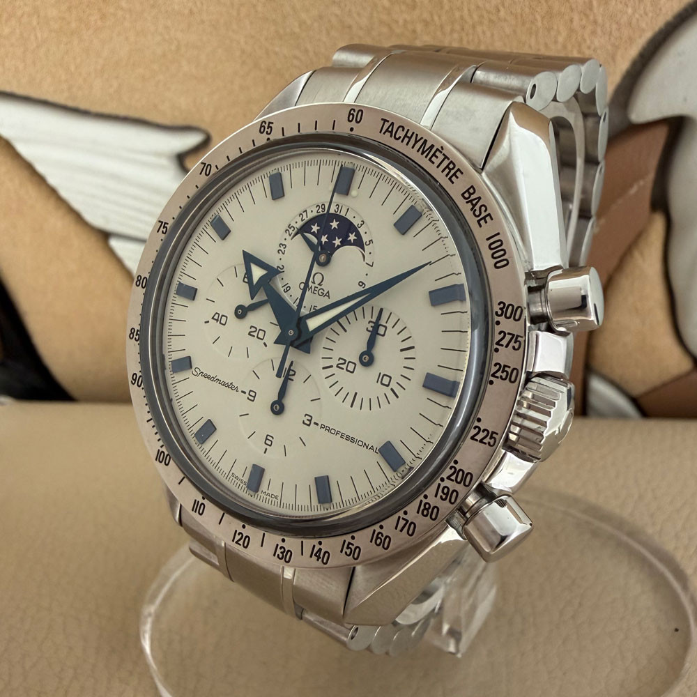 Omega Speedmaster Moonwatch Broad Arrow Moonphase 35752000 1