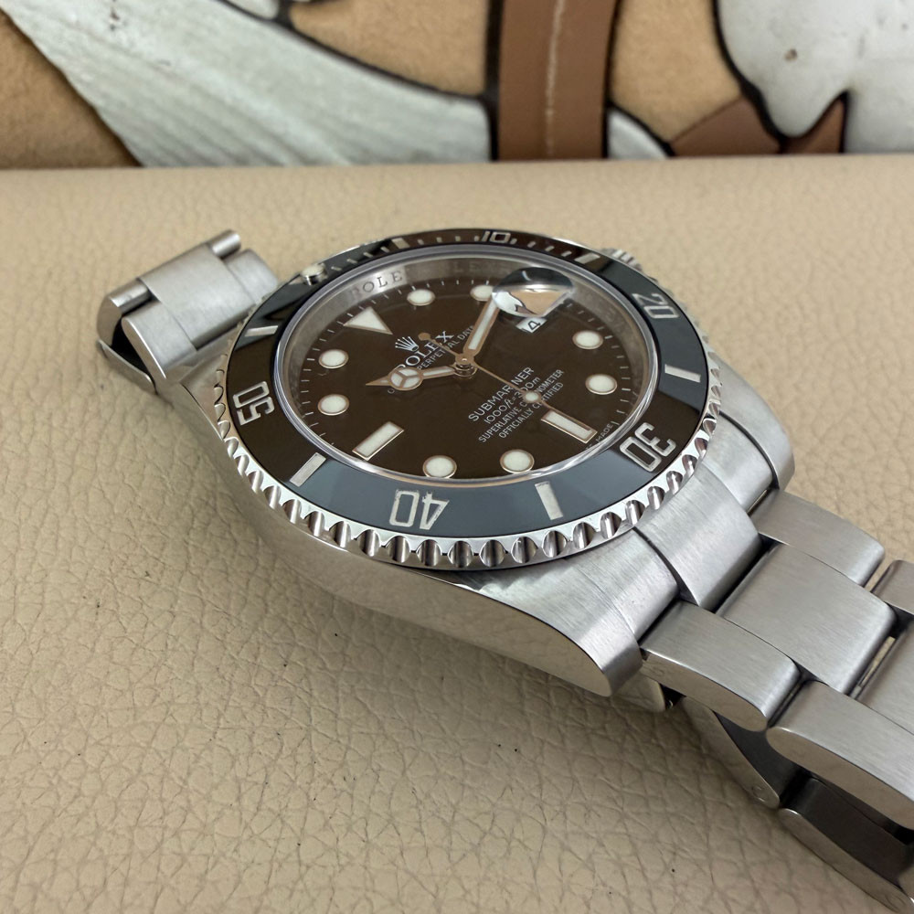 Rolex Submariner 116610LN 11