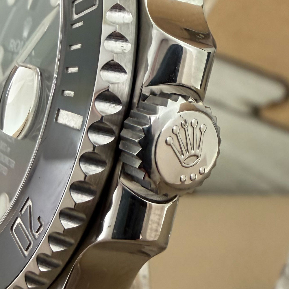 Rolex Submariner 116610LN 4