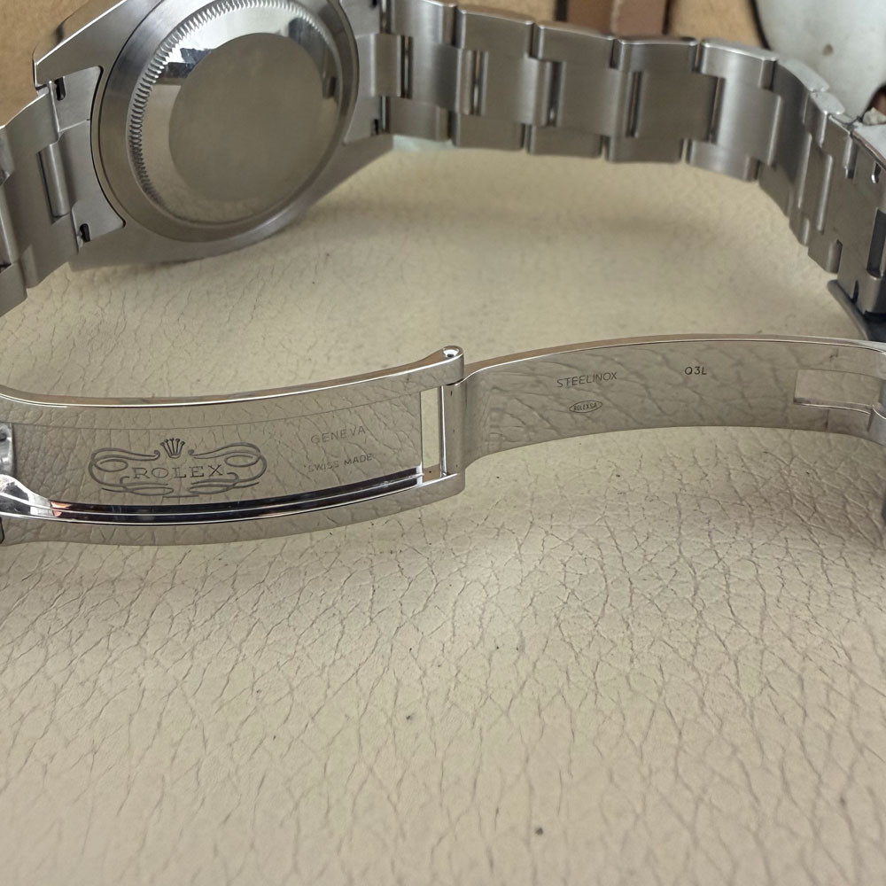 Rolex Submariner 126610LN 11