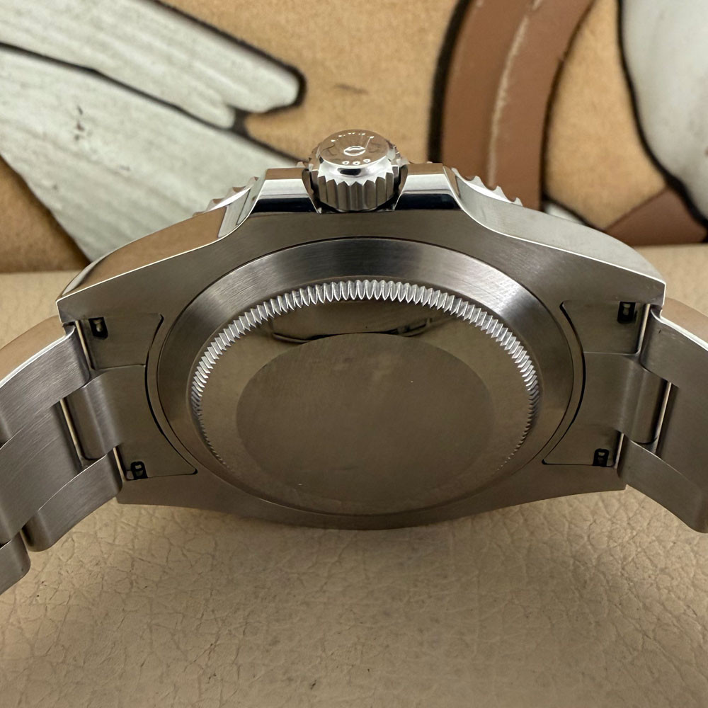 Rolex Submariner 126610LN 8